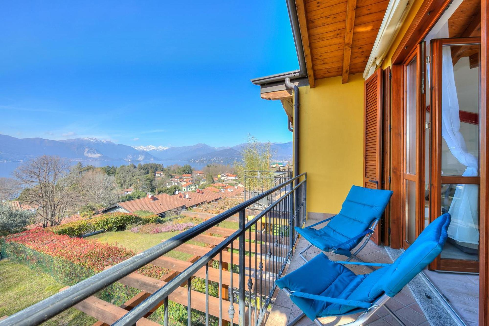 La Brezza Del Lago Maggiore With View - Happy Rentals Лавено-Момбелло Экстерьер фото