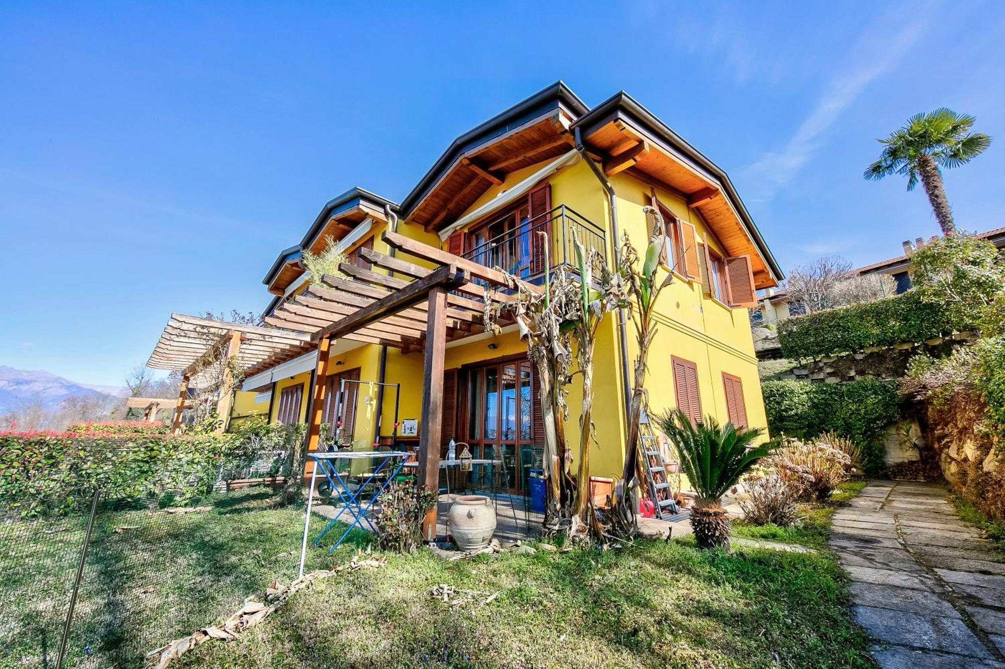 La Brezza Del Lago Maggiore With View - Happy Rentals Лавено-Момбелло Экстерьер фото
